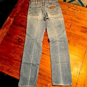 Vintage Wranglers size 28
